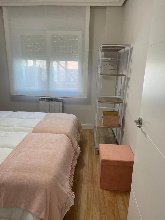 Apartamento Cuatro Estaciones Calahorra Exterior photo